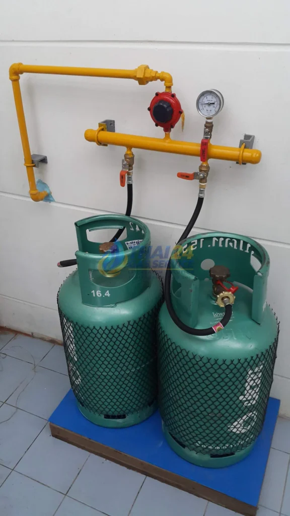 ระบบแก๊สบ้านพักอาศัย LPG พร้อมชุด Header Regulator และถังแก๊ส 2 ถัง