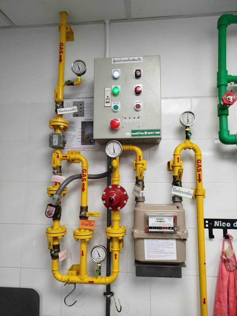 ชุดมิเตอร์แก๊สและระบบความปลอดภัยสำหรับร้านอาหารในศูนย์การค้า โดย THAI 24 GAS SERVICE